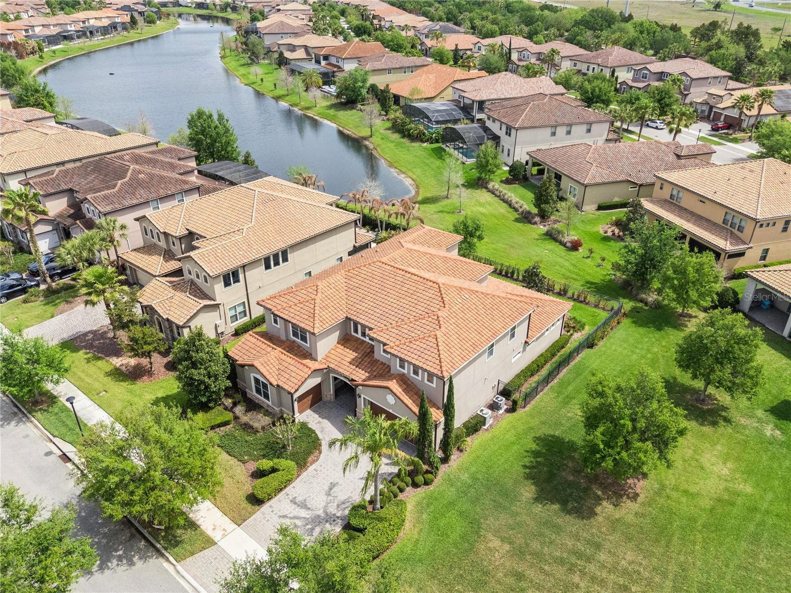 ENCLAVE AT VILLAGEWALK - Residential