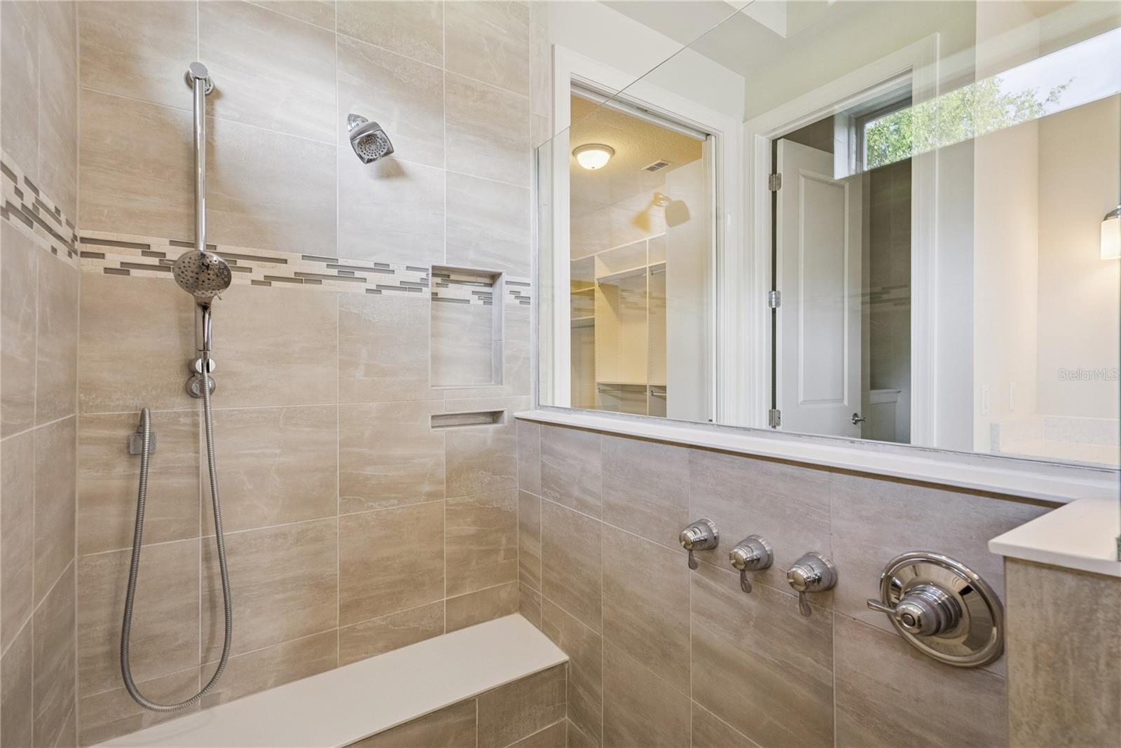 ENCLAVE AT VILLAGEWALK - Residential