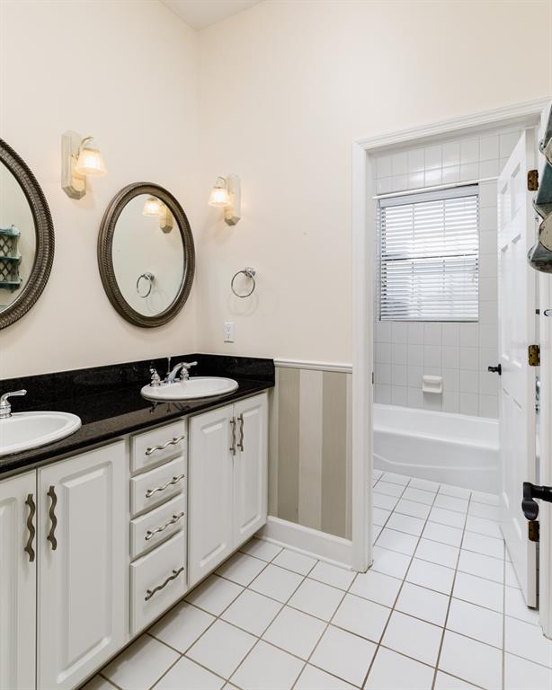 WATERFORD ESTS - Residential