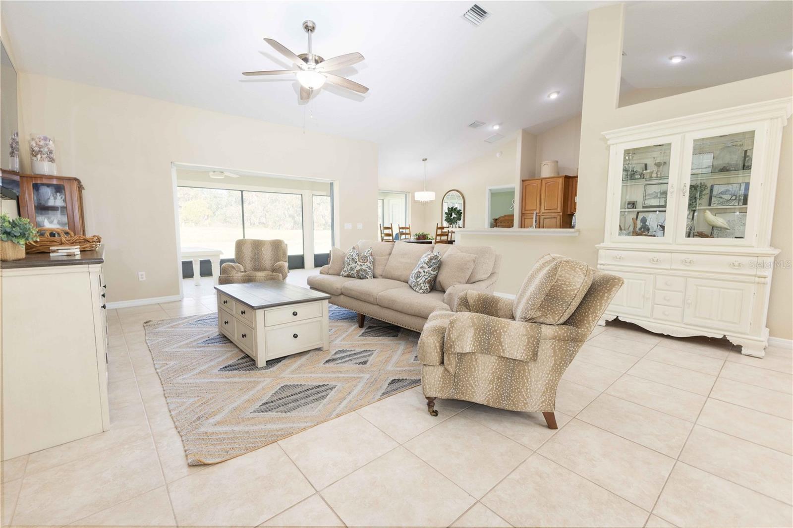 FAIRWAYS AT ROLLING HILLS FIRST ADD - Residential