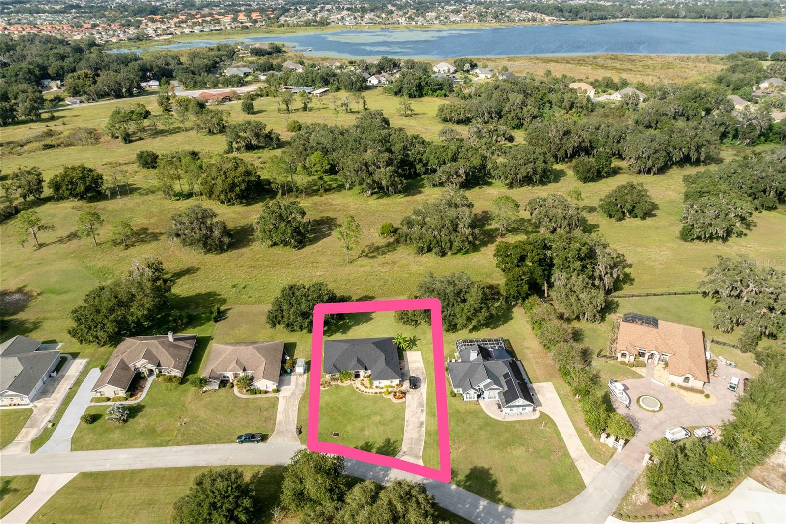 FAIRWAYS AT ROLLING HILLS FIRST ADD - Residential