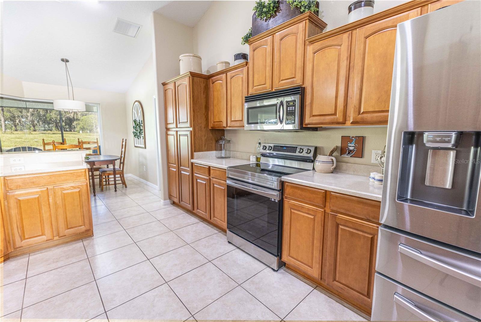 FAIRWAYS AT ROLLING HILLS FIRST ADD - Residential