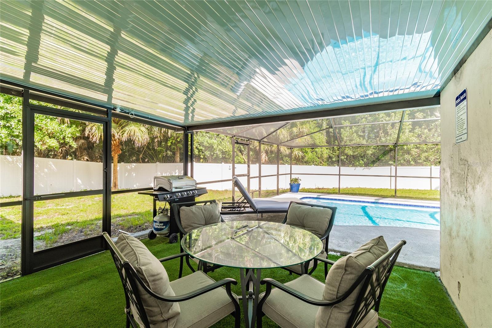 CARROLLWOOD MEADOWS UNIT XI - Residential Lease