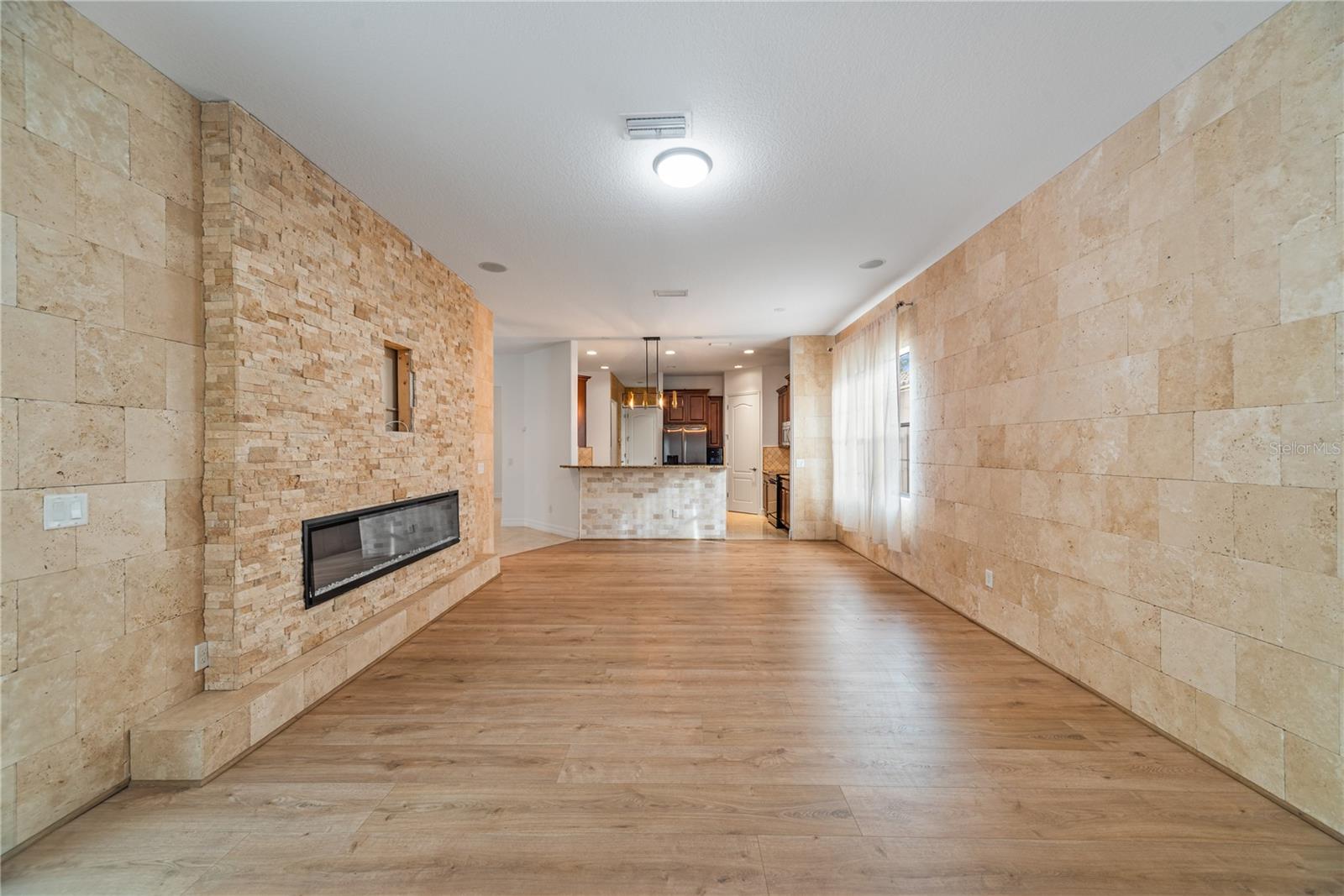 EAGLE CRK VILLAGE G PH 1 - Residential