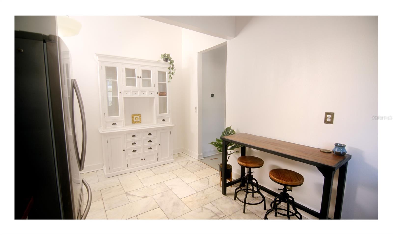 GROVE HEIGHTS - Residential Lease