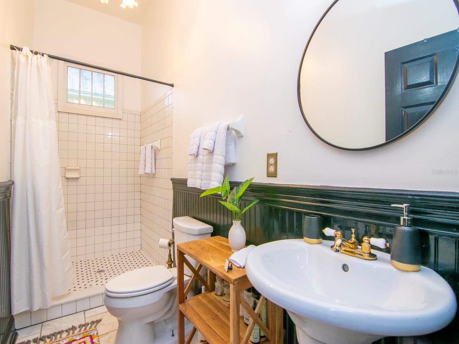 GROVE HEIGHTS - Residential Lease