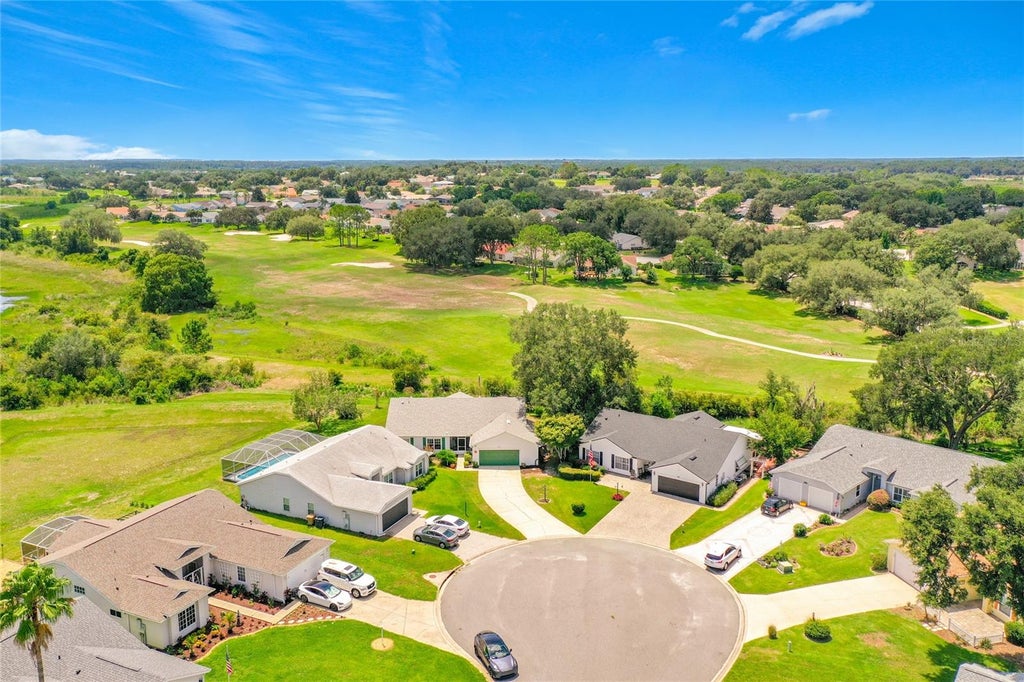 Photo of 25106 Meriweather Road, Leesburg, FL 34748 (MLS # G5116364)
