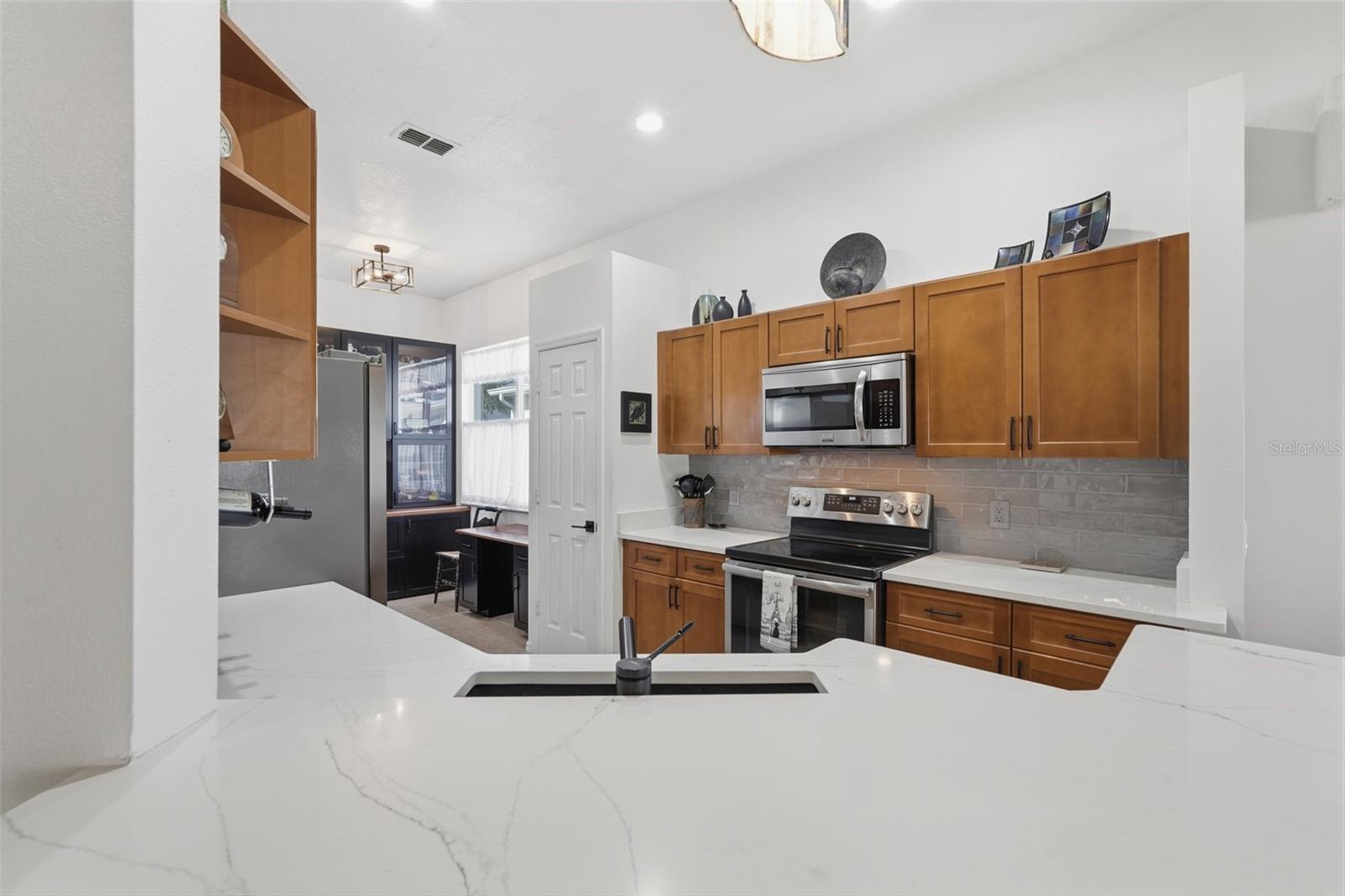 CLERMONT SUMMIT GREENS PH 02B LT 01 BEING - Residential