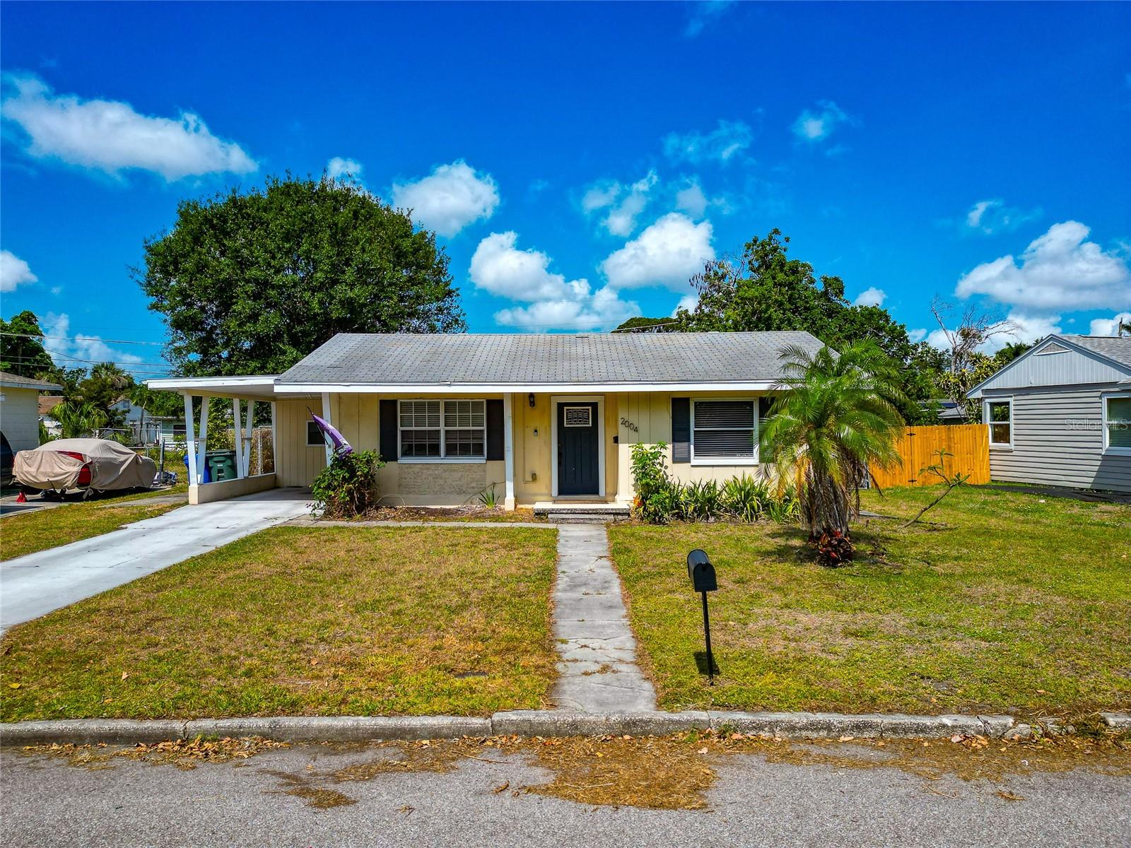 2004 19TH STREET W