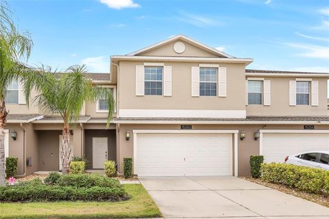 Townhouse in ORLANDO FL 15262 PACEY COVE DRIVE.jpg