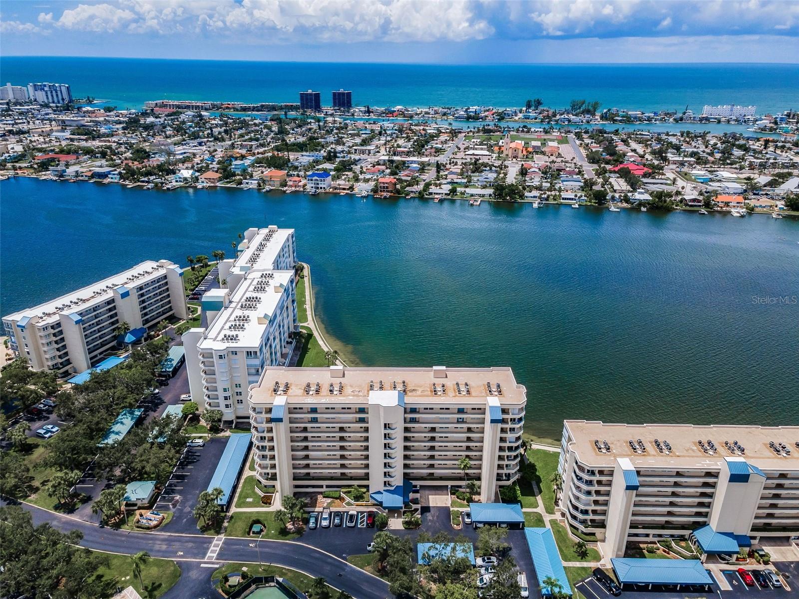 HARBOURSIDE CONDO - Residential