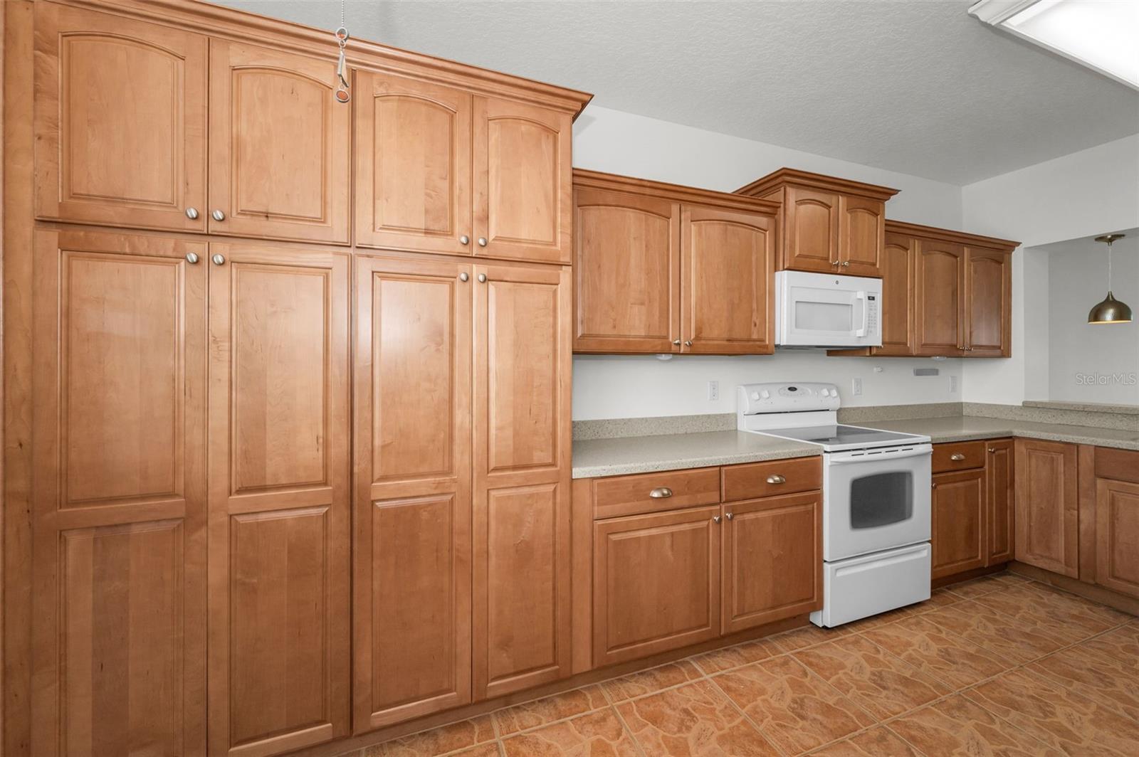 HARBOURSIDE CONDO - Residential