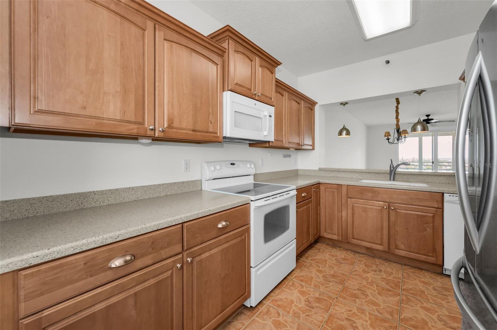 HARBOURSIDE CONDO - Residential