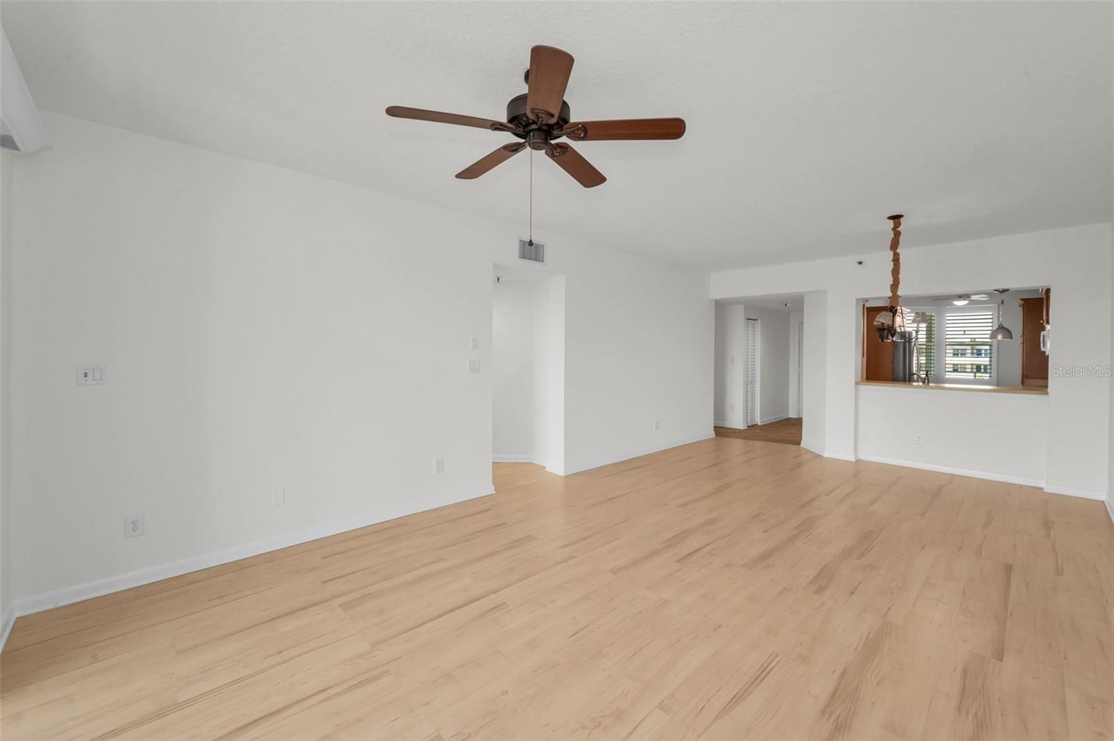 HARBOURSIDE CONDO - Residential