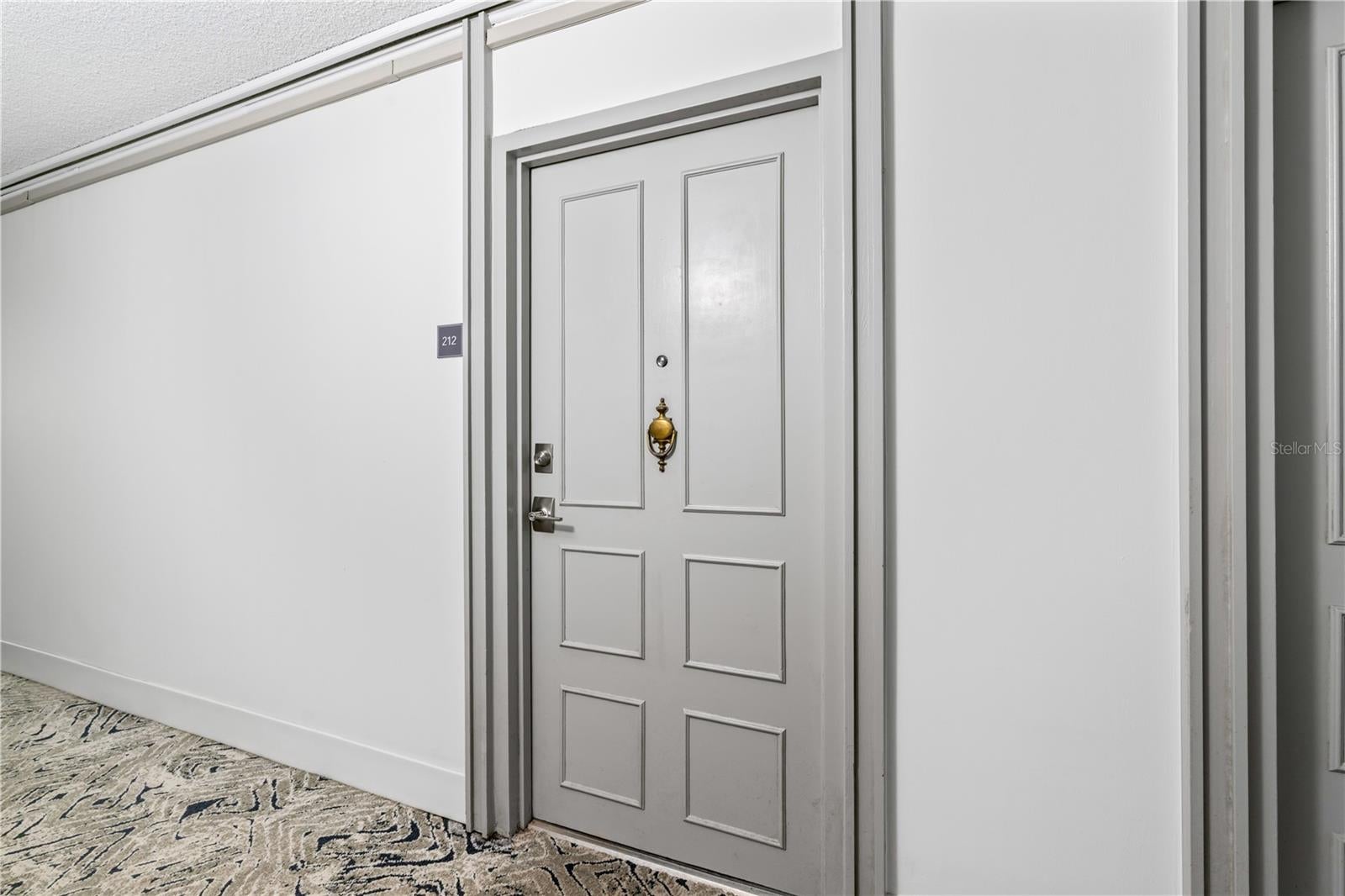 2401 BAYSHORE BOULEVARD 212