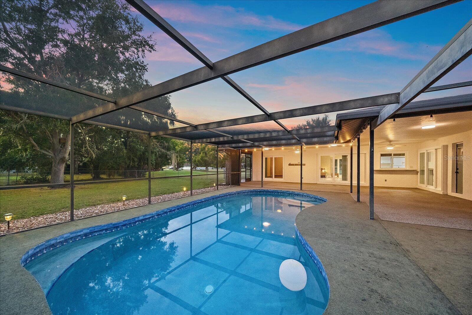 OAK GROVE PARK - Residential