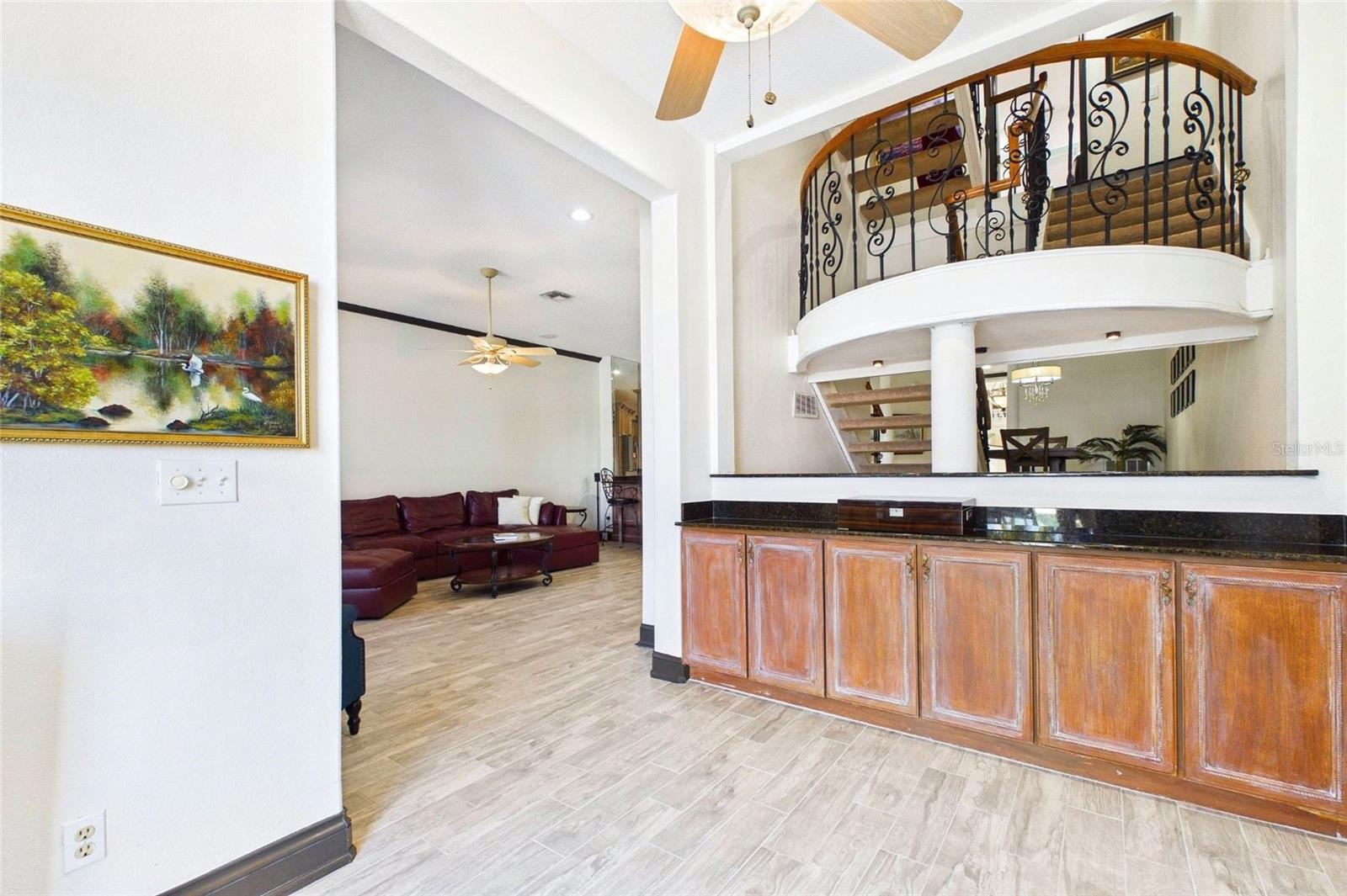 BRIDGEWATER TWNHMS - Residential