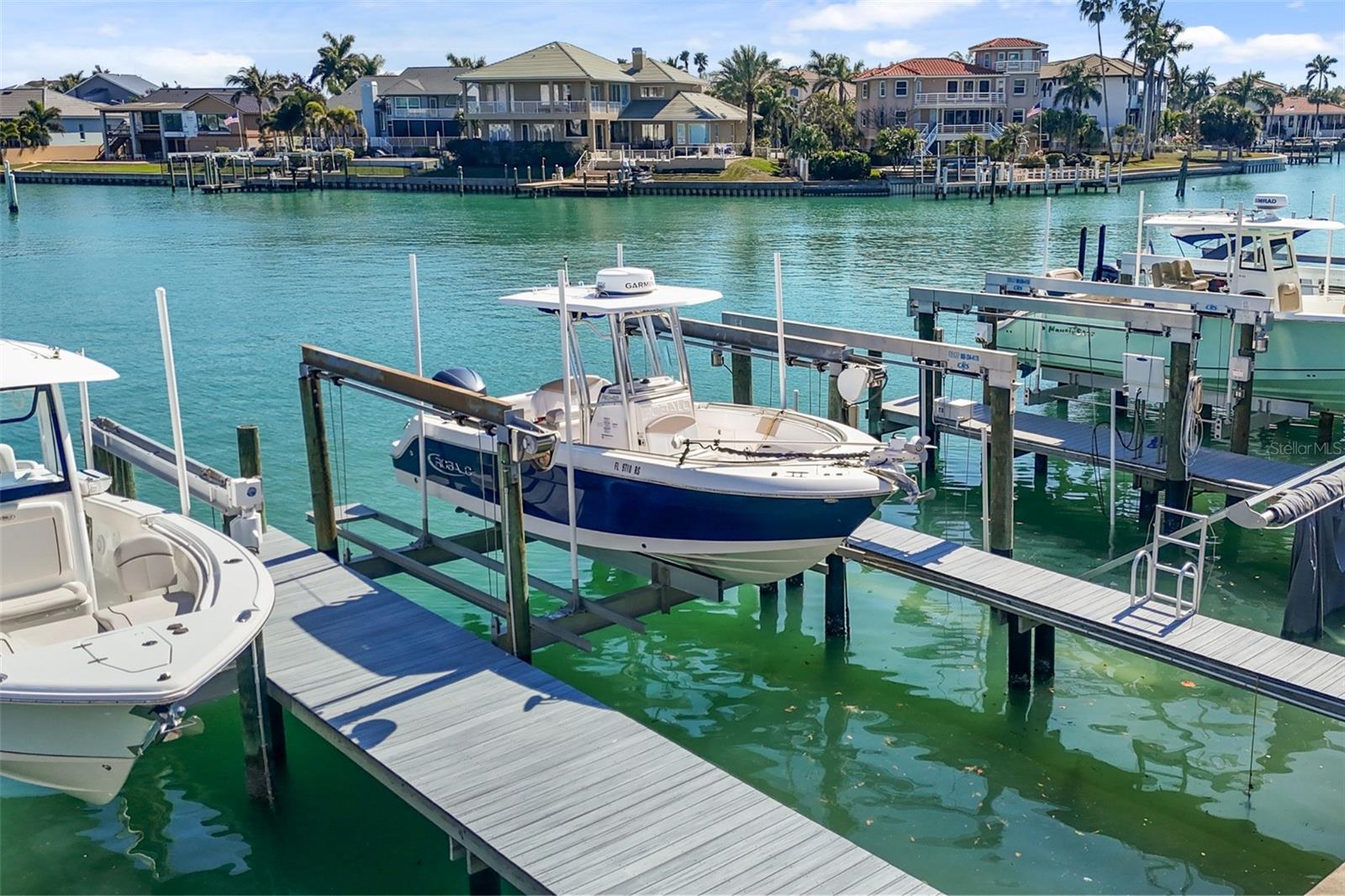 BRIDGEWATER TWNHMS - Residential