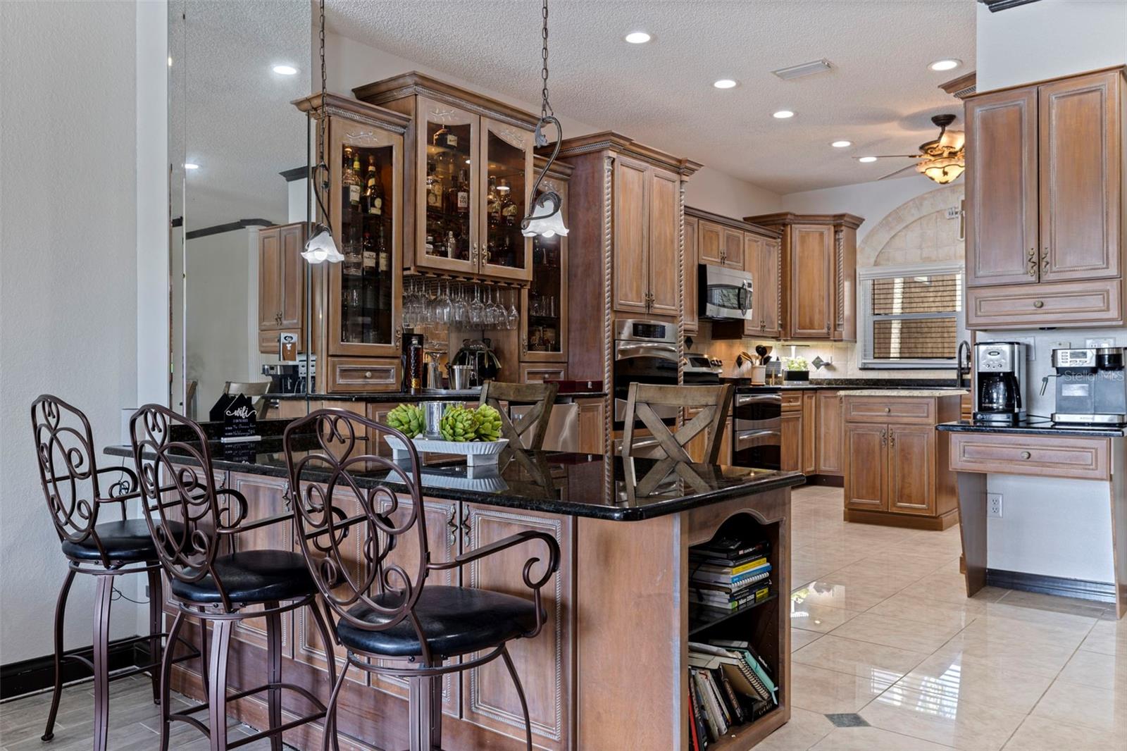 BRIDGEWATER TWNHMS - Residential