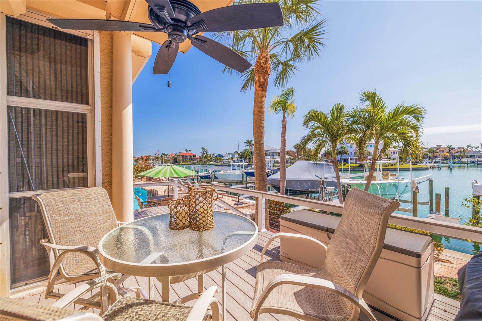 BRIDGEWATER TWNHMS - Residential