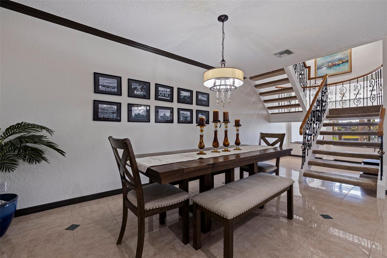 BRIDGEWATER TWNHMS - Residential