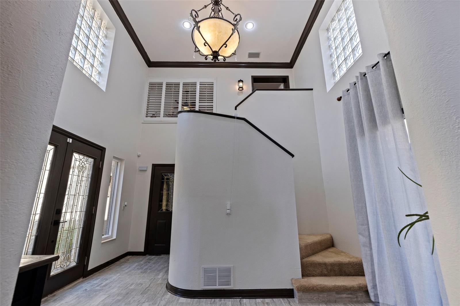 BRIDGEWATER TWNHMS - Residential