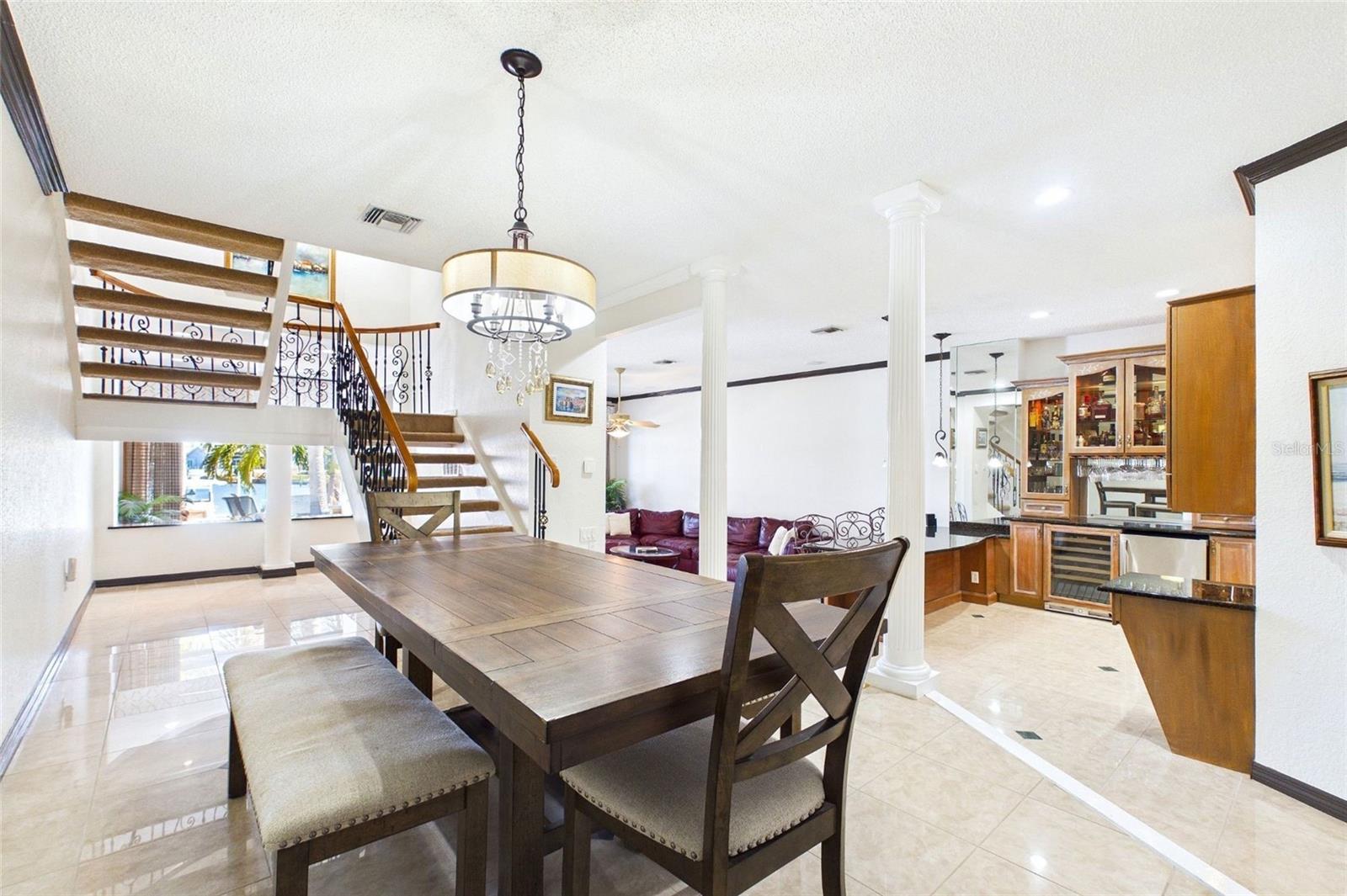 BRIDGEWATER TWNHMS - Residential