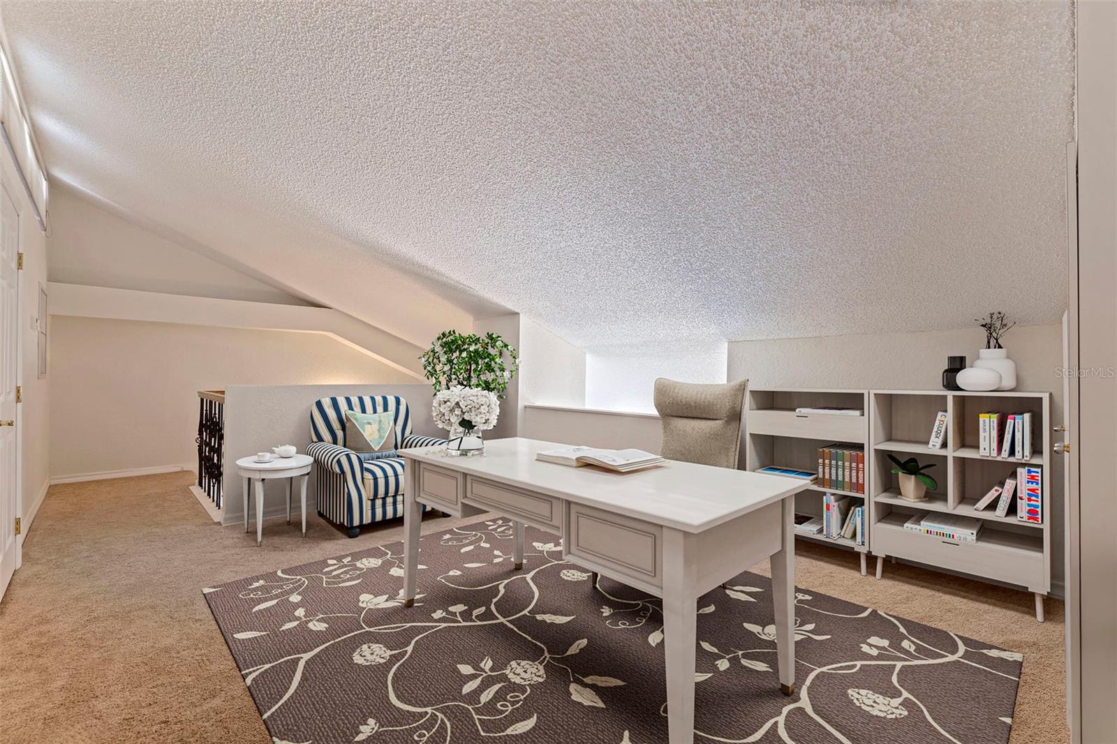 BRIDGEWATER TWNHMS - Residential