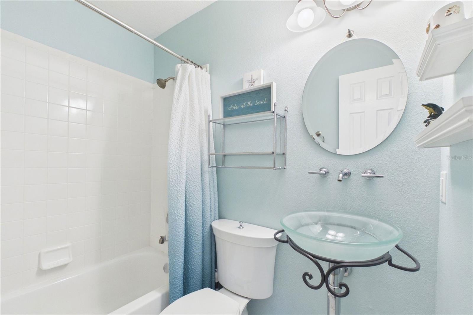 BRIDGEWATER TWNHMS - Residential