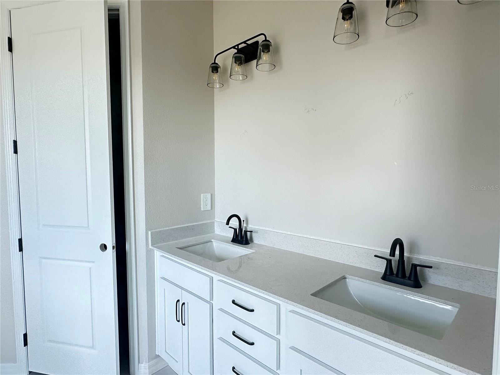 D9G | BERRY BAY PHASE 6 VILLAGE T - Residential