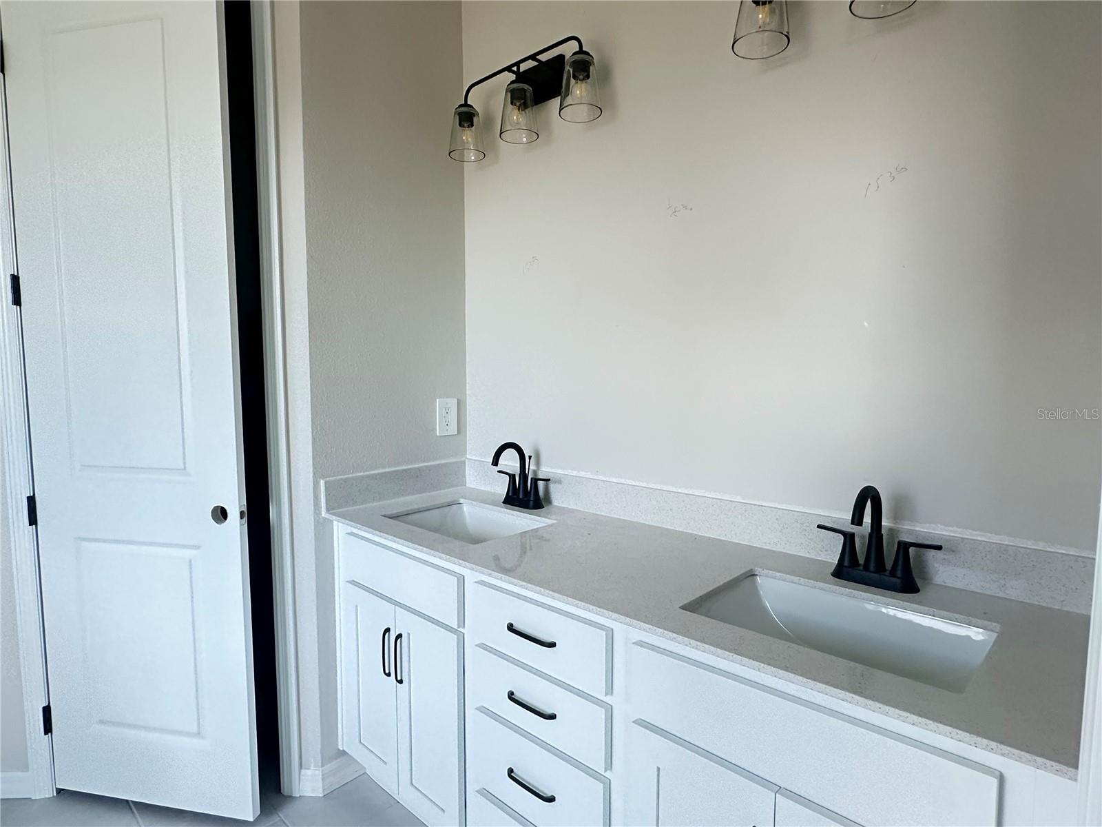 D9G | BERRY BAY PHASE 6 VILLAGE T - Residential