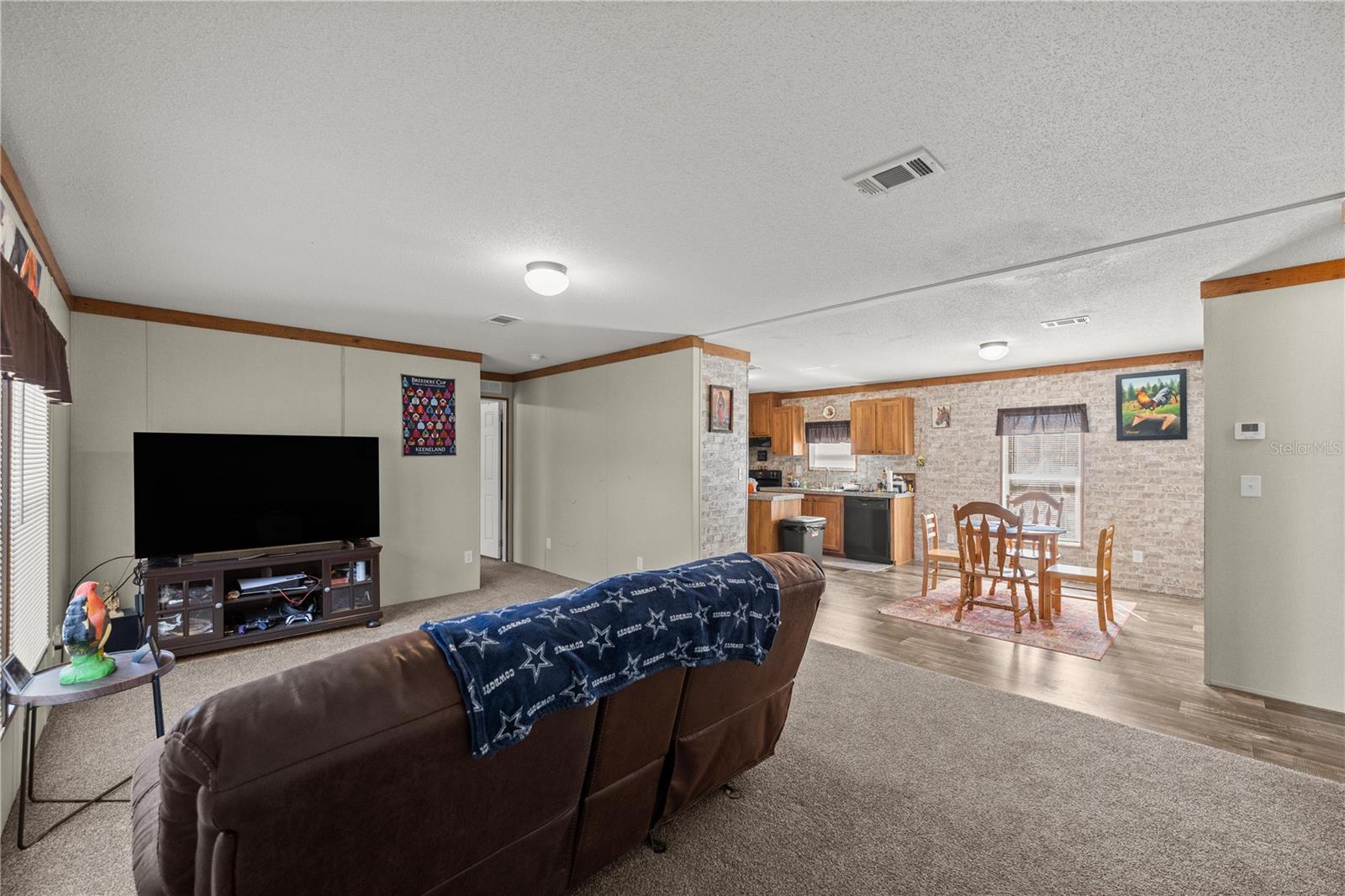 WILLISTON HIGHLANDS UN 7 - Residential