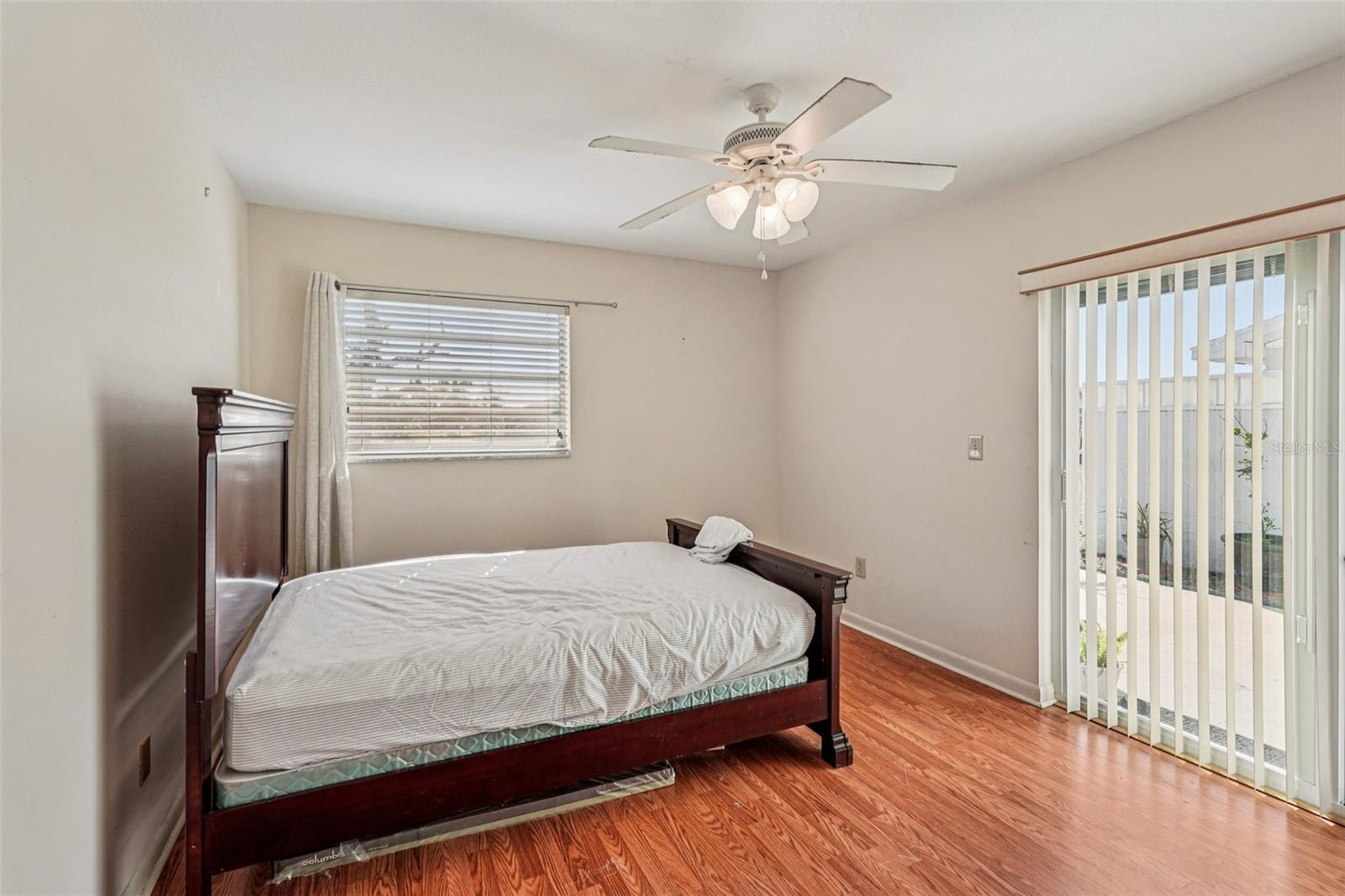 ST GEORGE A CONDO - Residential