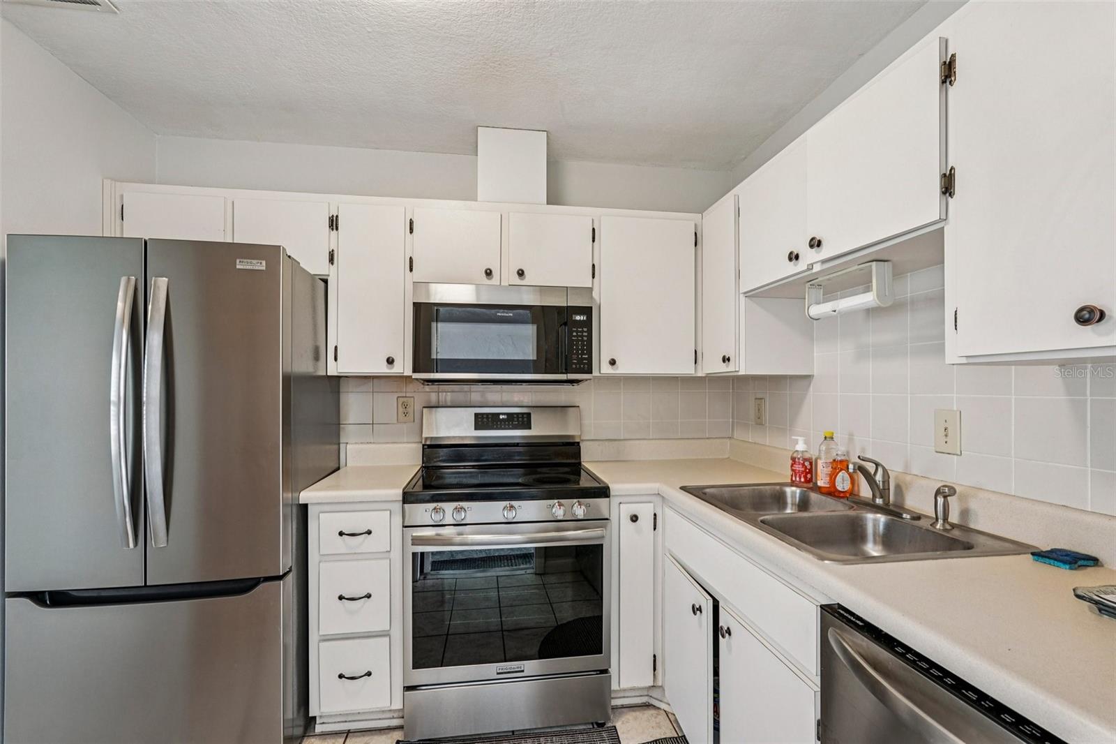 ST GEORGE A CONDO - Residential