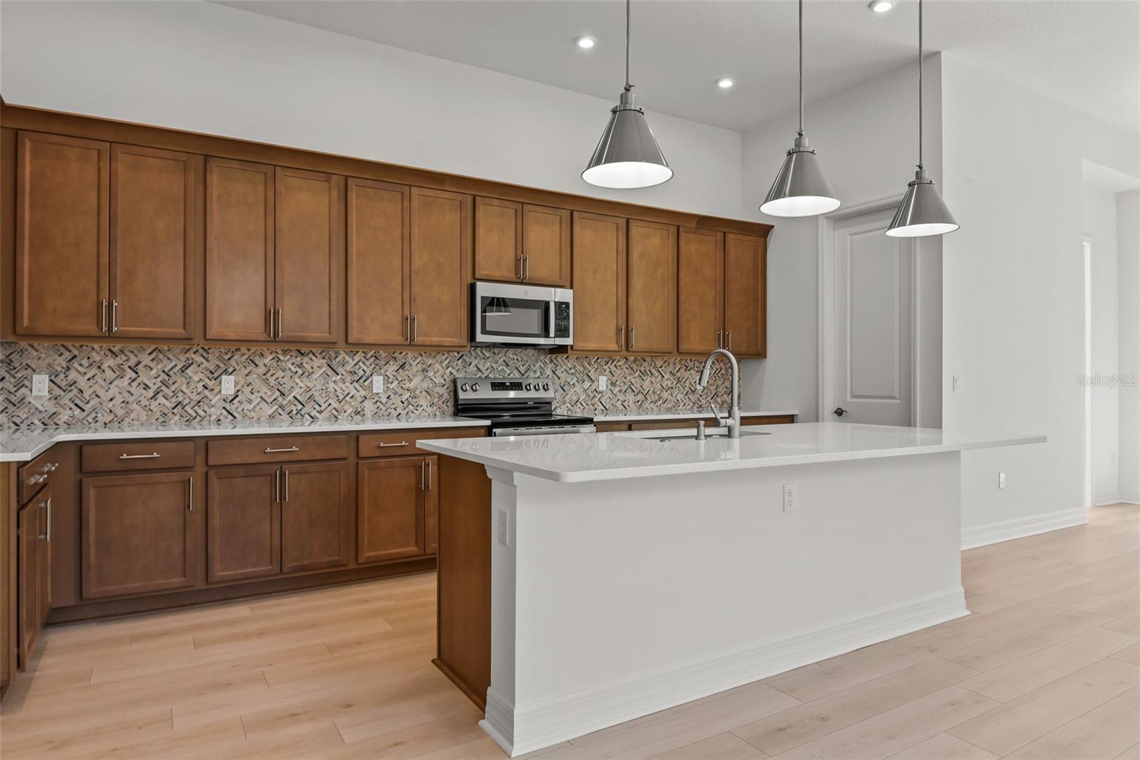 RESERVE AT VICTORIA - Residential