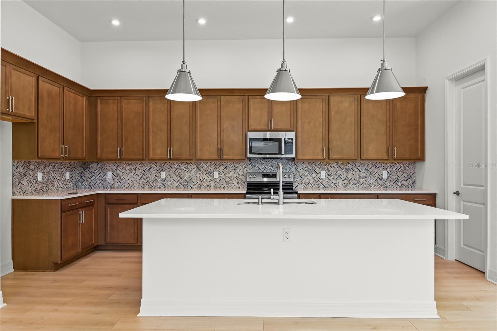 RESERVE AT VICTORIA - Residential