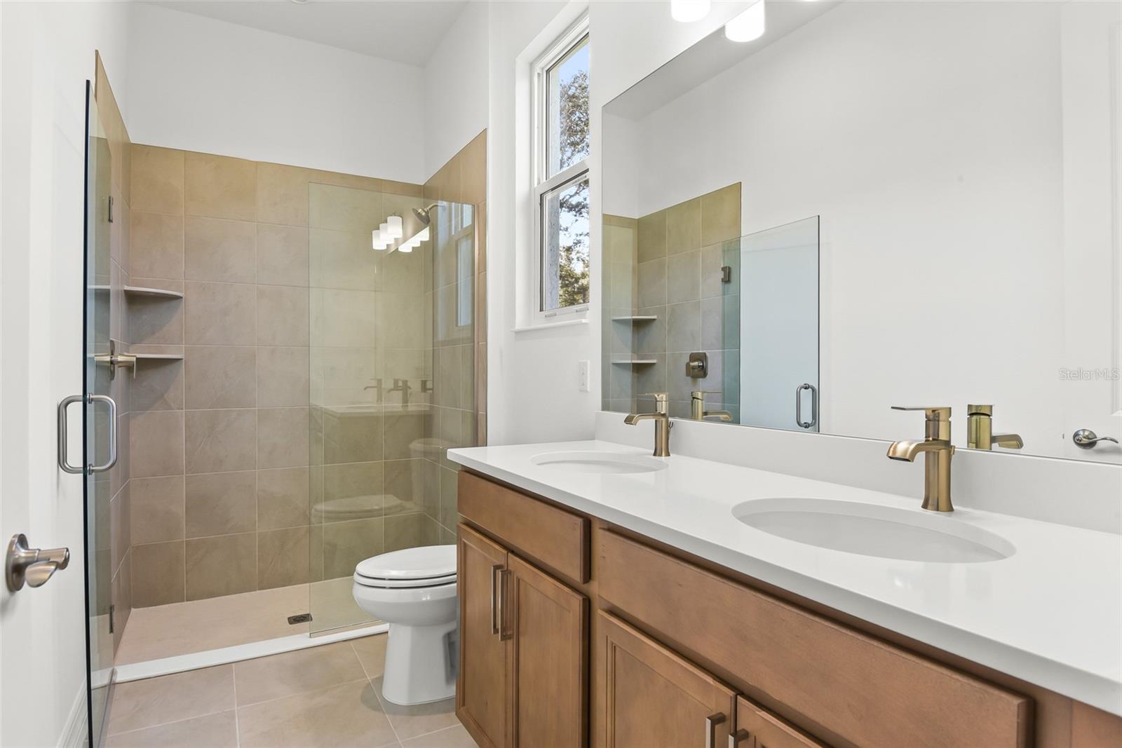 RESERVE AT VICTORIA - Residential