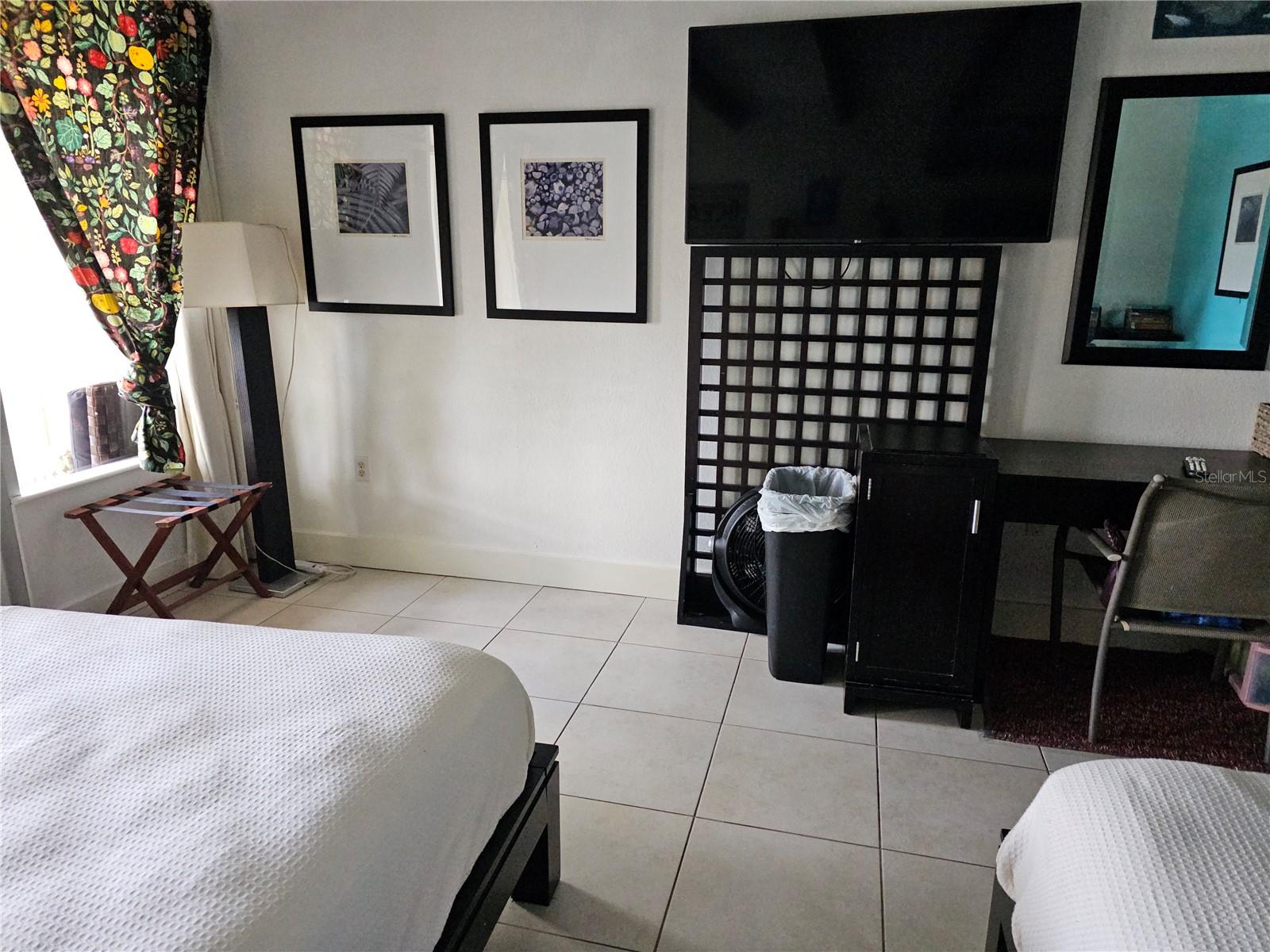 ISLAND RESORT AT MARINERS CLUB - Residential