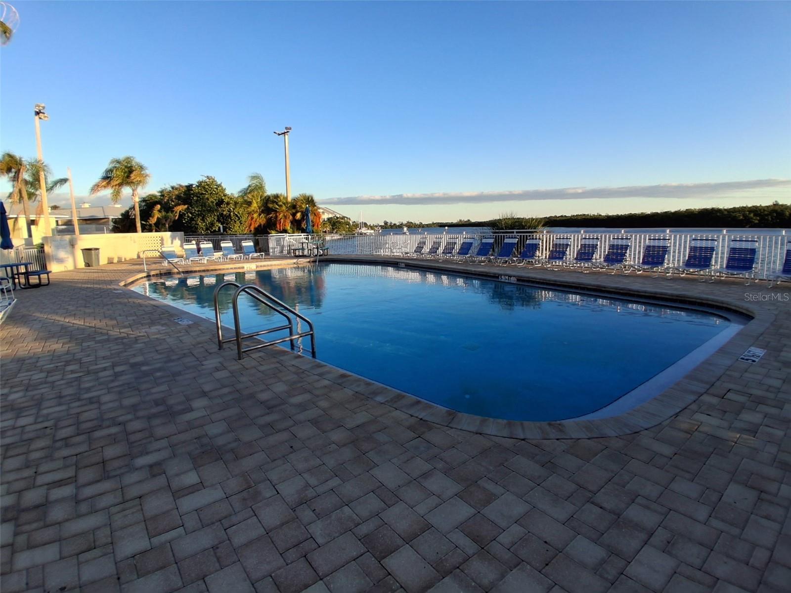 ISLAND RESORT AT MARINERS CLUB - Residential