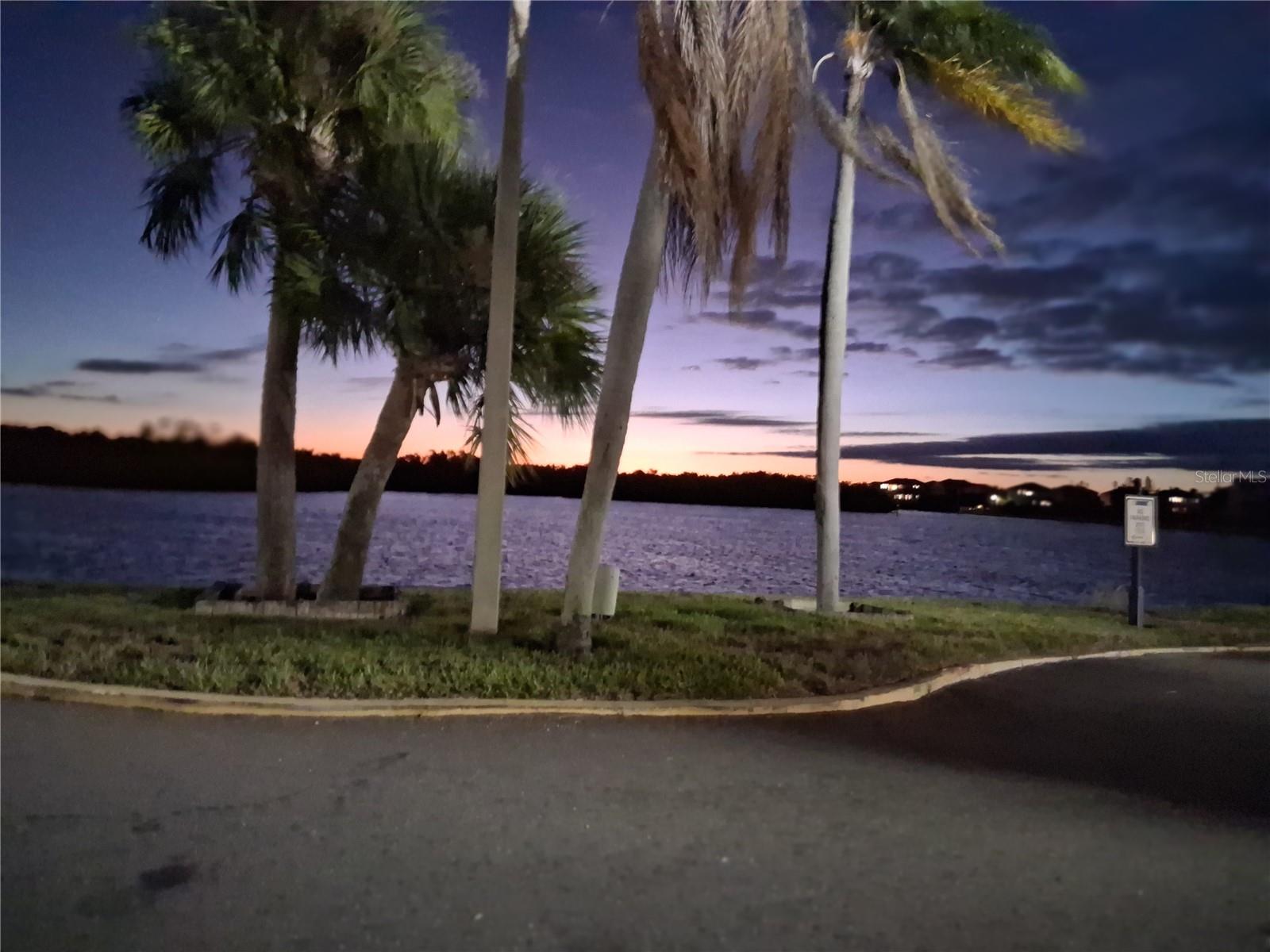 ISLAND RESORT AT MARINERS CLUB - Residential