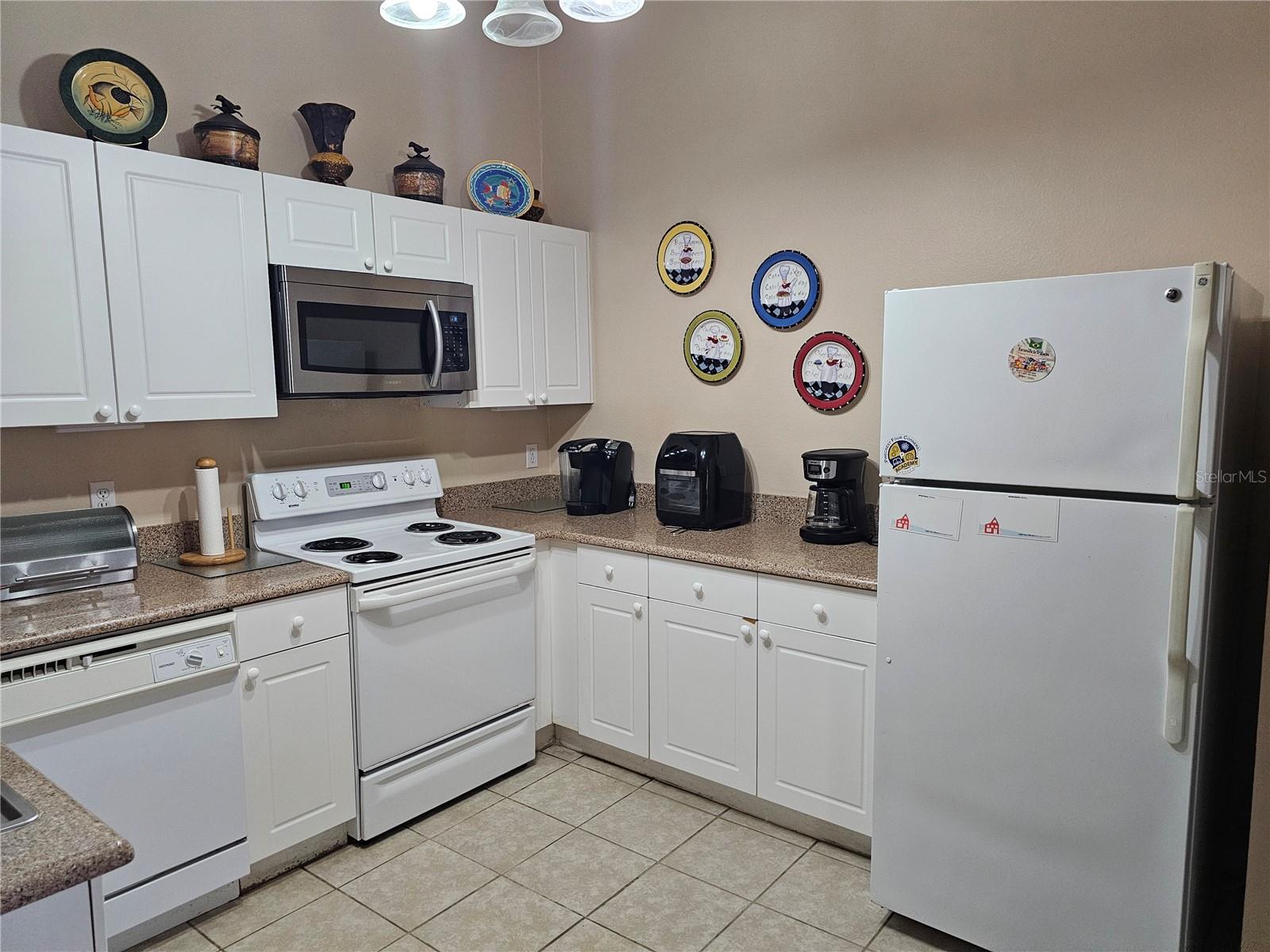 GRAND PALMS CONDO 4 PH 2 - Residential Lease