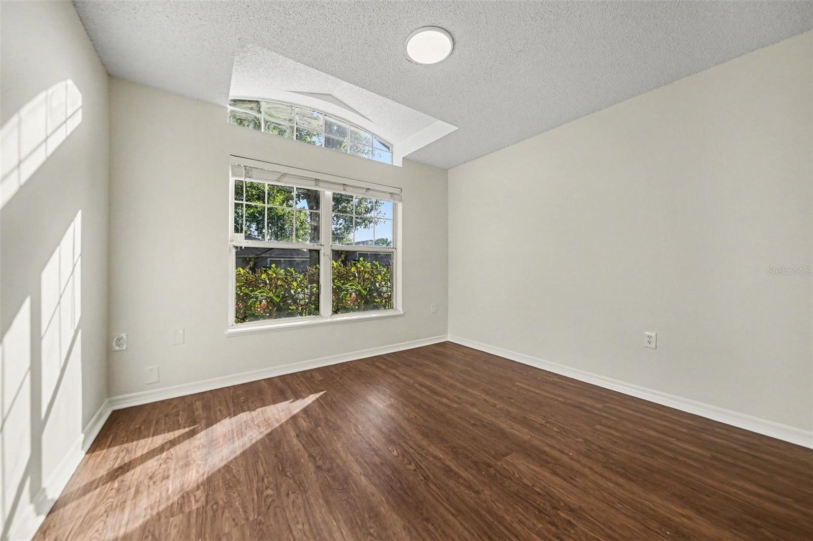 STONEMEADE PH 01 - Residential