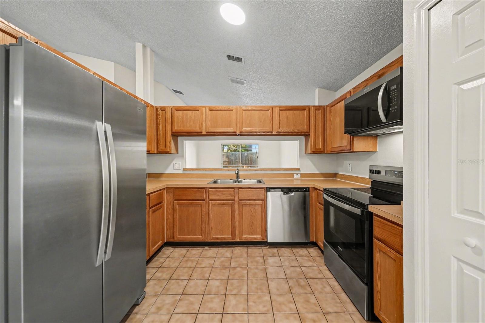 STONEMEADE PH 01 - Residential