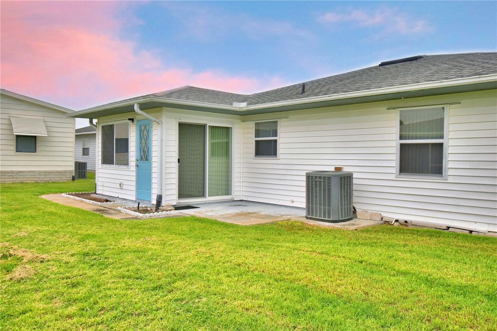 COLONNADES PH 02 - Residential