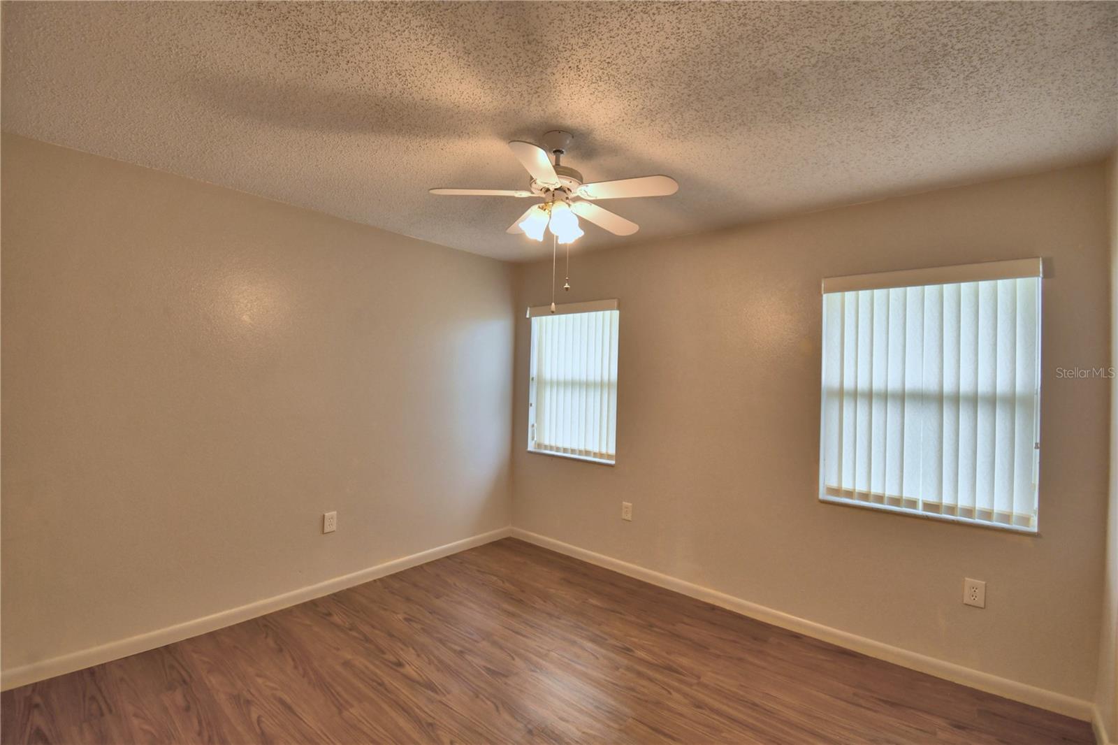 COLONNADES PH 02 - Residential