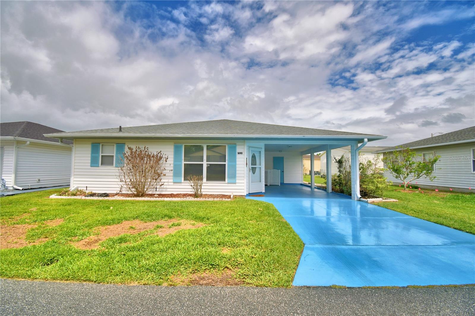 COLONNADES PH 02 - Residential