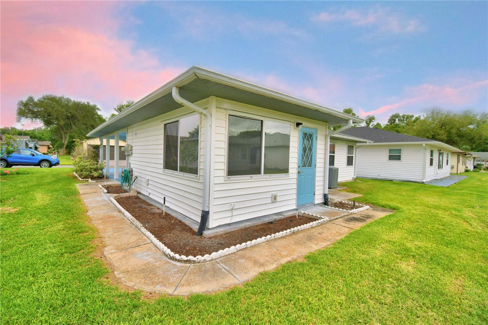 COLONNADES PH 02 - Residential