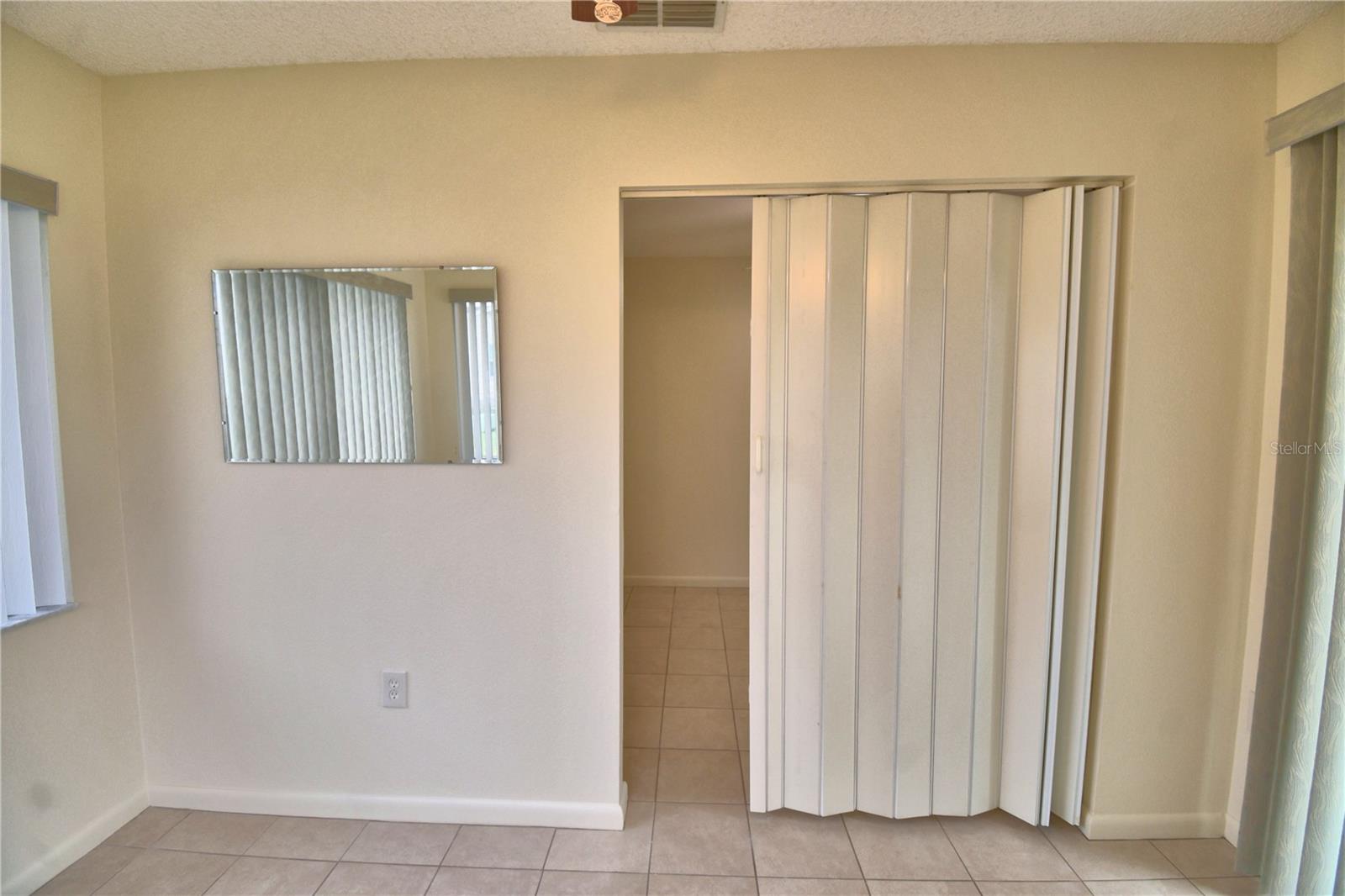 COLONNADES PH 02 - Residential