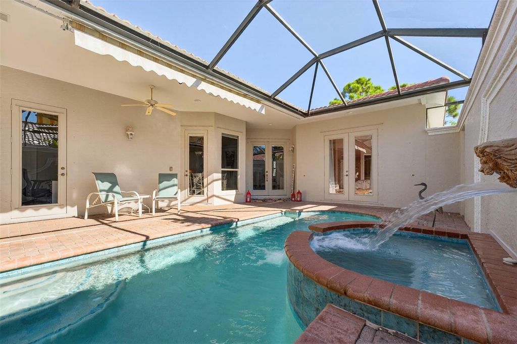 Photo of 329 Rio Terra, Venice, FL 34285 (MLS # N6140536)