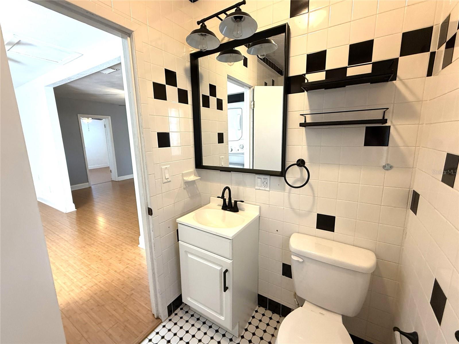 ROOSEVELT GROVES - Residential Lease